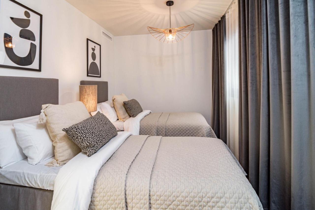 Inf32L- Modern City Apartment, Families Only Estepona Extérieur photo