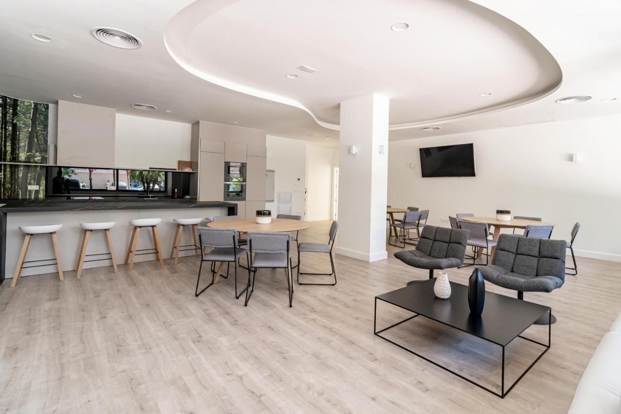 Inf32L- Modern City Apartment, Families Only Estepona Extérieur photo